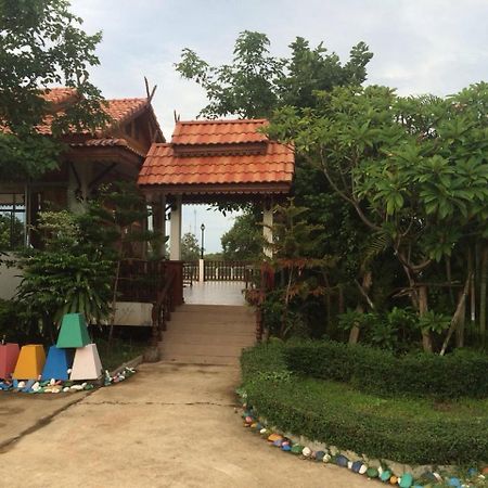 Plaifah Resort Ubon Song Khon Exterior foto