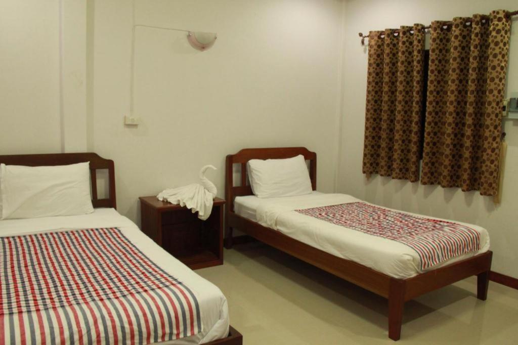 Plaifah Resort Ubon Song Khon Exterior foto