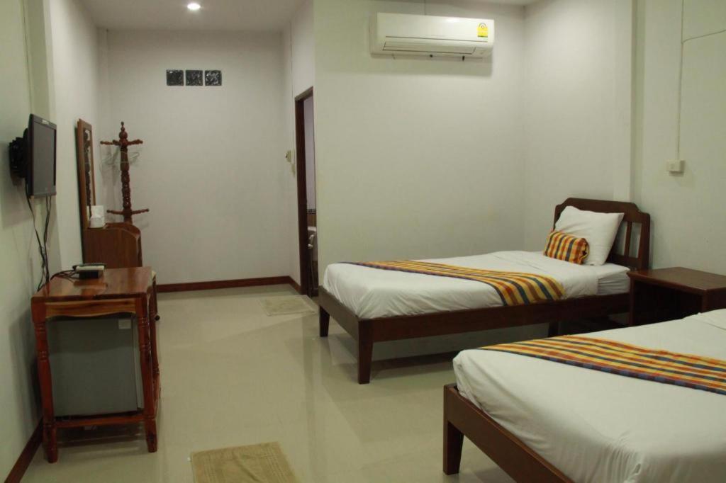 Plaifah Resort Ubon Song Khon Exterior foto