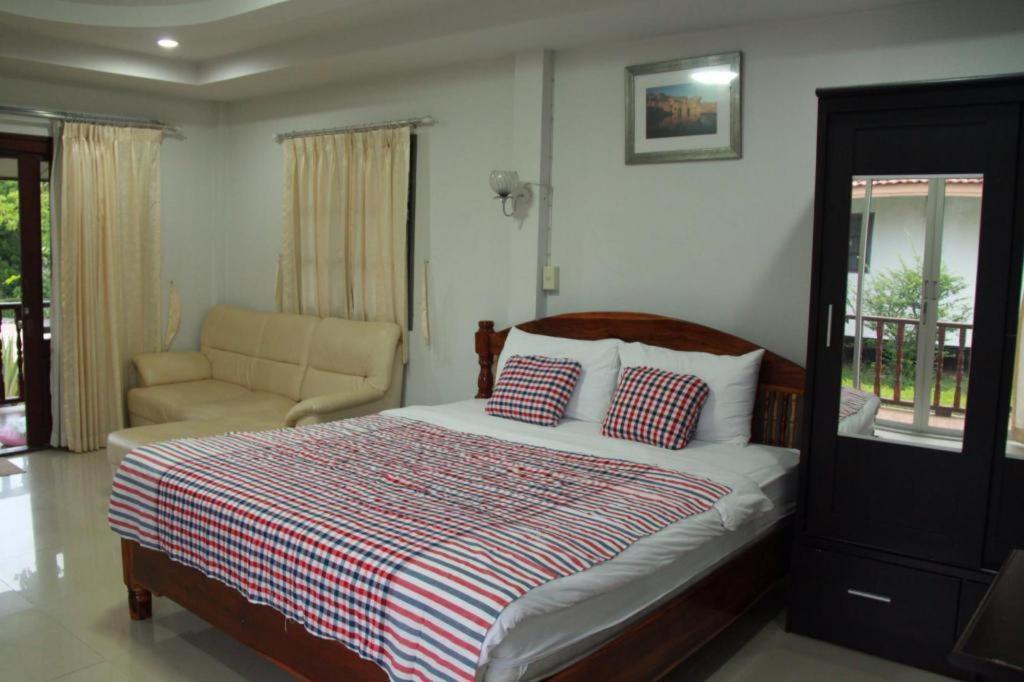 Plaifah Resort Ubon Song Khon Exterior foto
